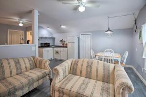 Charming Studio Less Than 10 Miles to Wells Beaches!