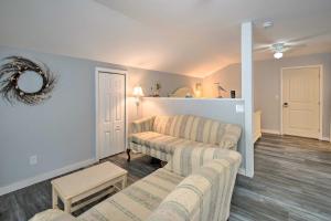 Charming Studio Less Than 10 Miles to Wells Beaches!