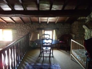 Maisons de vacances Traditional Charentais cottage in countryside 25 minutes from Royan : photos des chambres