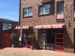 Hotel Rostock West im "Kritzmow Park" - Clausdorf