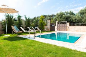 Harmony and Nature Family Villas - 3km from beach - 4hvězdičkové hotely ve městě Maroulás