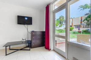 Complex Cortijo, Las Americas, Pool, Parking LA45