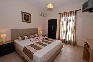 Oasis Deluxe Apartments Skopelos Greece