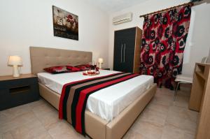 Oasis Deluxe Apartments Skopelos Greece