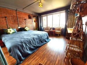 Cafe Beyond and Guest House