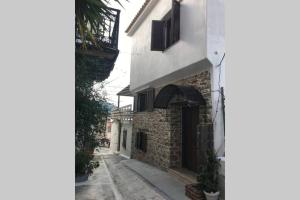 SAMOS MARIAs' STONE HOUSE 2 Samos Greece