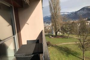 Appartements Le Vert Bois - calme, verdure, terrains de tennis : photos des chambres