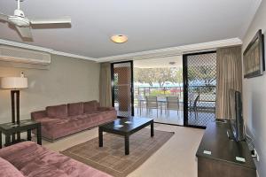 Pacific Reef by Kacys