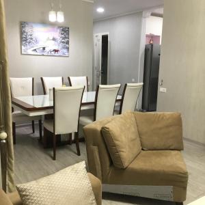 Сдается уютная двухкомнатная квартира с джакузи в Батуми