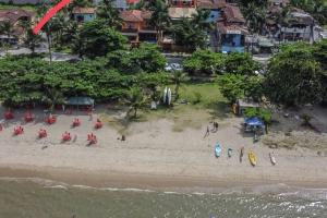 Sapeca - Novo Flat c Piscina, 50mts da praia, churrasqueira privativa, ar con, wi-fi, netflix, garagem