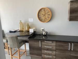 Apartment 32, BAY VIEW SUITES