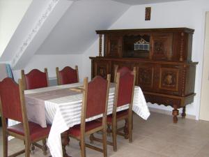 B&B / Chambres d'hotes Chez Louis chambres d'hotes a la ferme : photos des chambres