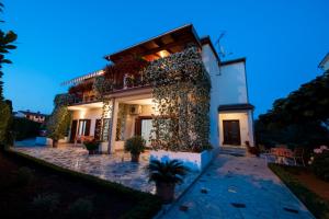 One-Bedroom Apartment with Balcony room in Apartments Anamarija