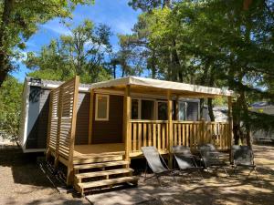 Campings CAMPING LES OURMES : photos des chambres