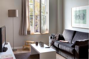 Classic Suite with views to La Rambla room in Rambla 102