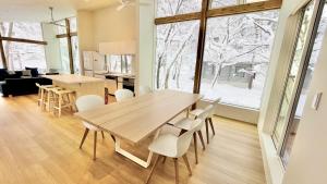 Sanzan Chalet by Hakuba White Fox Company
