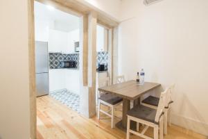 Janelas de São Bento 3 by Porto City Hosts