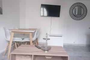 Appartements Jolie F2, 4 pers, a 25 min de Paris, 15min d'orly : photos des chambres