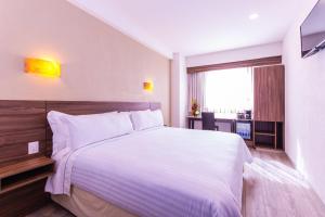 Crown Victoria Hotel