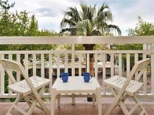 Apartments Toma-200m from beach