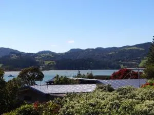 Omaha Heights - Omaha Holiday Home - Tawharanui