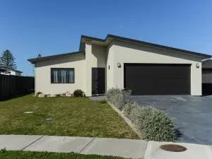 Te Awa Napier Treasure - Napier Holiday Home - Te Awanga