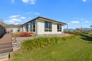 Paradise in Pohara - Pohara Beach Holiday Home - Motupipi