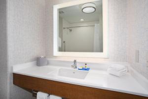 Standard Room room in Holiday Inn Express & Suites Phoenix Glendale Dist an IHG Hotel