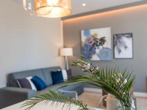 Sitges Spaces Seaside Beach Flat- 4 Bedroom, 2 Bathroom, Terrace, Near Beach