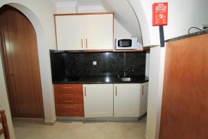 Beach Waves - Albufeira