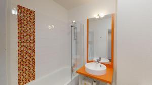 Appart'hotels Alezan Hotel & Residence : Chambre Lits Jumeaux