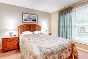 Sea Colony - 55037 Pine Lake