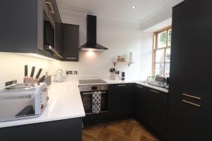 Charming two bedroom, two bathroom detached cottage