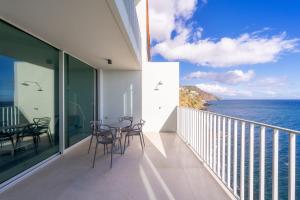 Barreirinha Front-Line Sea View I by Holiday Rental Madeira