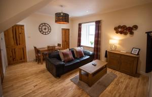 Fisherman Cottage - ideal for Trades and couples part of Langley Serviced Apartments Has outside steps