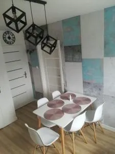 Apartamenty Modrzewiowa - Debina