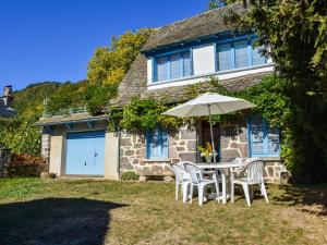 Maisons de vacances Spacious Holiday Home near Auvergne s Volcanoes : photos des chambres