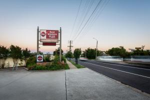 Best Western Plus Ambassador Orange