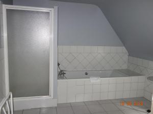 Maisons d'hotes Les Gites du Mont Suzey : photos des chambres