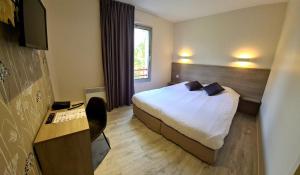 Hotels Hotel Pont De Senard : photos des chambres