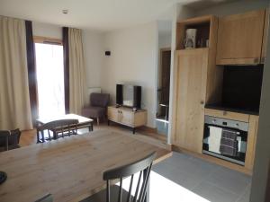 Luxury 2 Bedroom Apartment with view of Mont Blanc