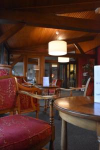 Hotels Le Cheval Blanc - Logis Hotel : photos des chambres