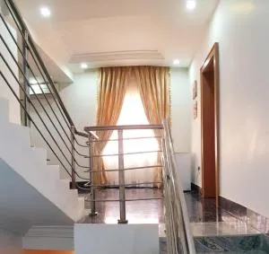 Lorenzo's Place - Guzape - Karu