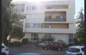 Appartements Agreable Studio, belle terrasse, Parking prive, 2 etoiles : photos des chambres