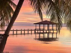 Coco's Beachfront Cabanas - Big Falls