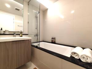 Circle Rein Sukhumvit 12 #1BR#Pool&Gym#Near Terminal 21#Max2