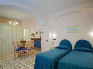 Chambre Triple Supérieure - Vue sur Mer