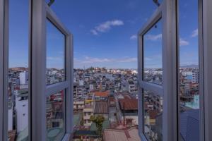 Phòng Đôi Hướng Núi (Double Room with Mountain View)