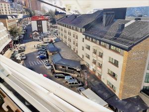 TODOSIERRANEVADA ZONA BAJA - APARTAMENTOS DE 4 DORMITORIOS - Junto a los Telecabinas
