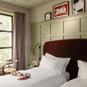 Roomy Twin room in The Hoxton Southwark